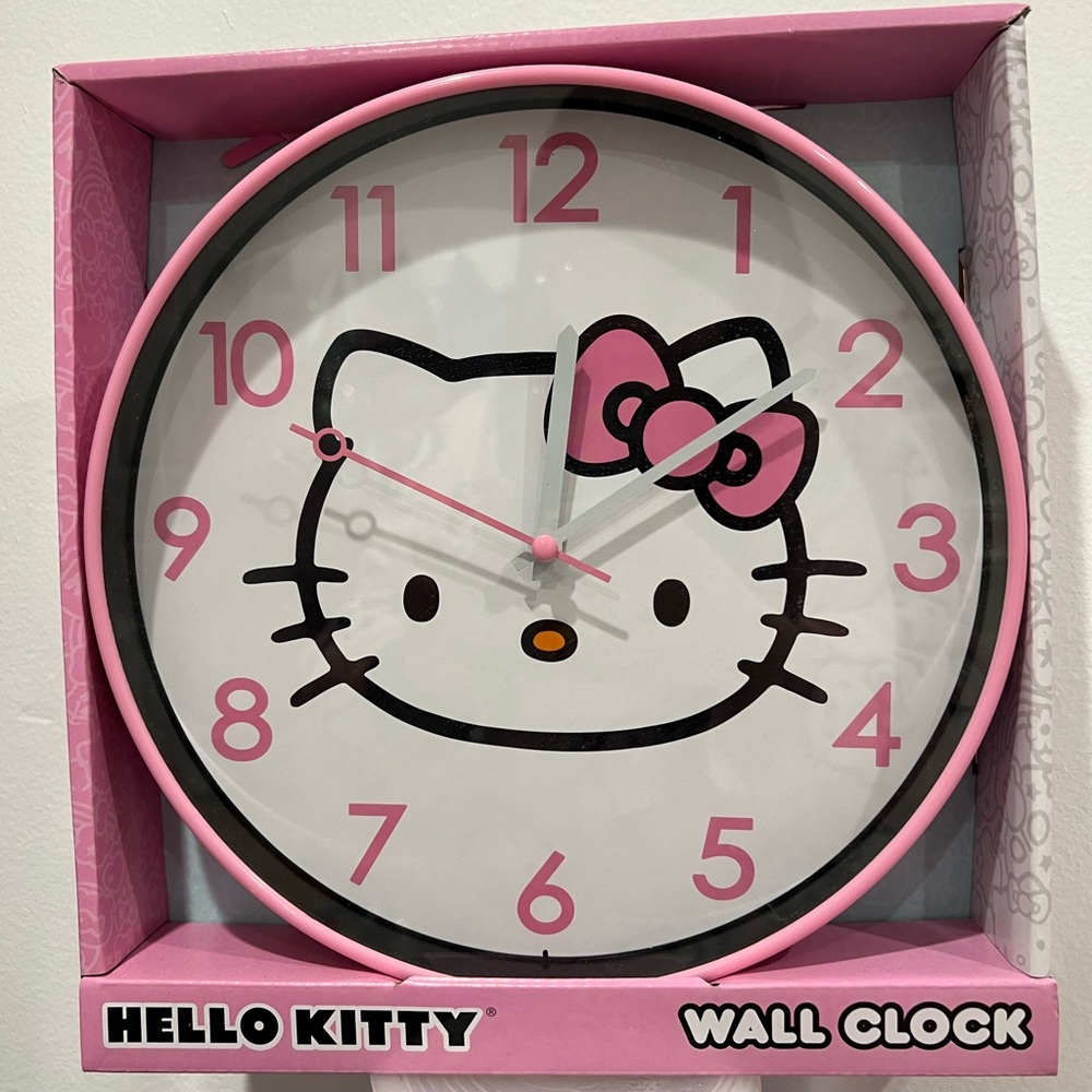 Hello Kitty Wall Clock